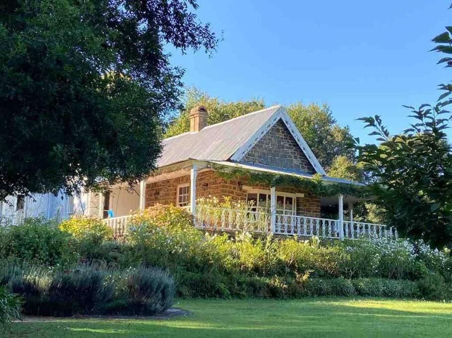Yellowwoods Farm - Willoughbys Cottage And Old Stables Cottage Curryʼs Post Exterior foto